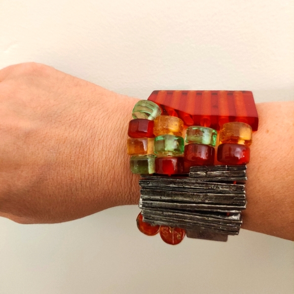 Gorgeous Anne Marie Chagnon Statement Bracelet - Picture 8 of 14